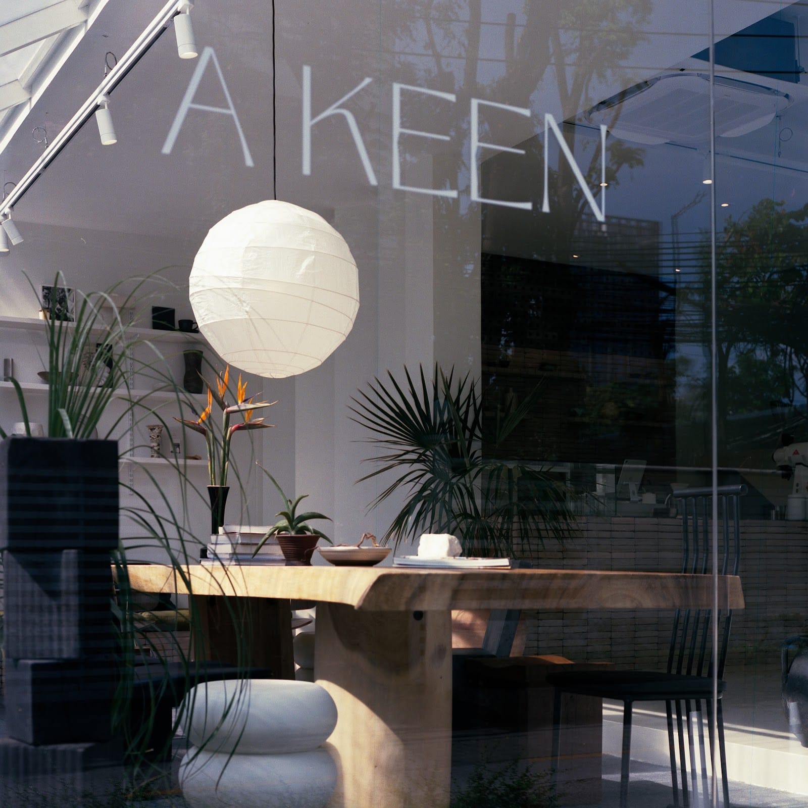 A KEEN HOUSE
