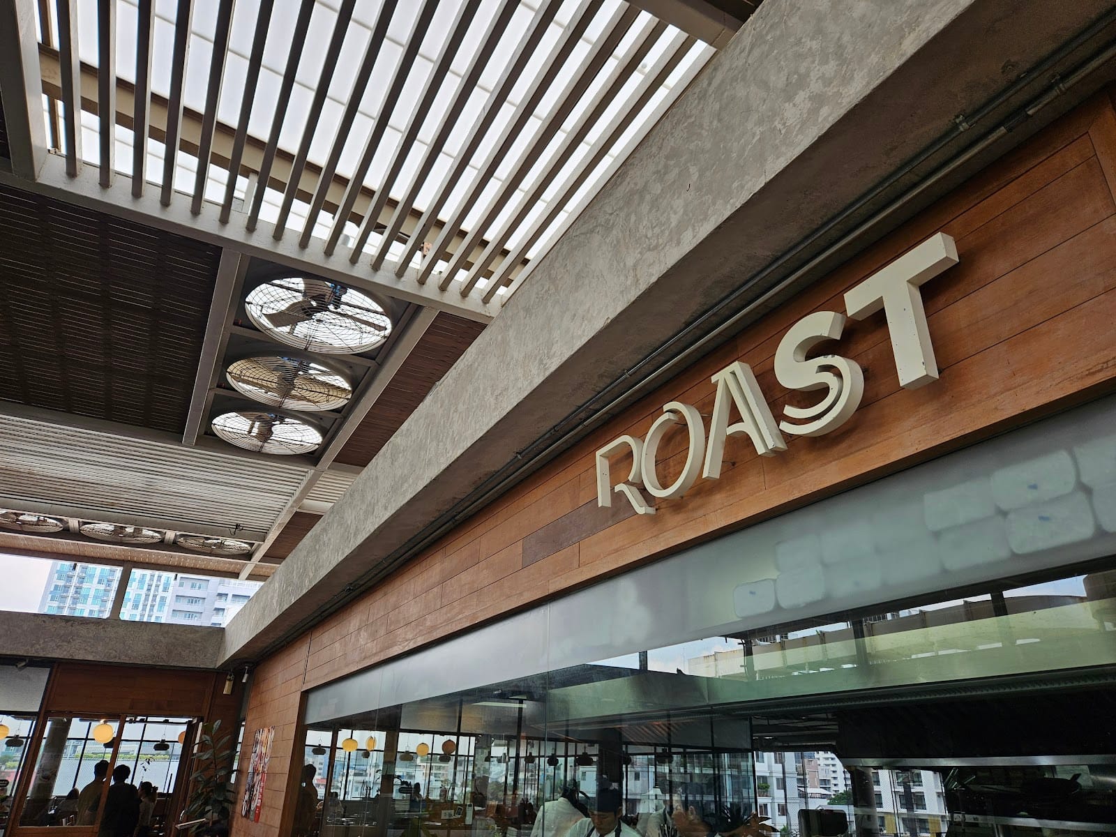 ROAST coffee & eatery