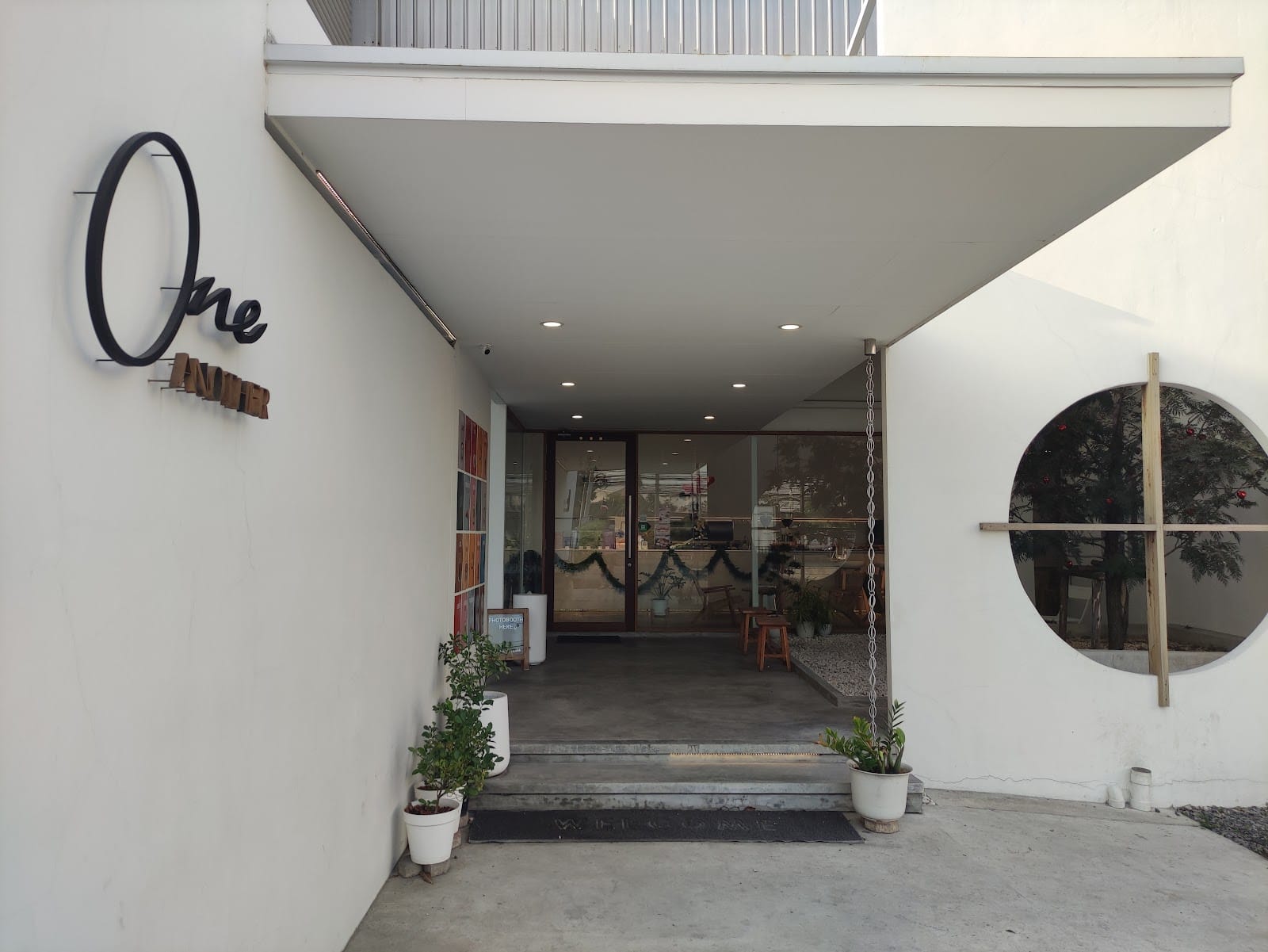 One Another Cafe บางปู