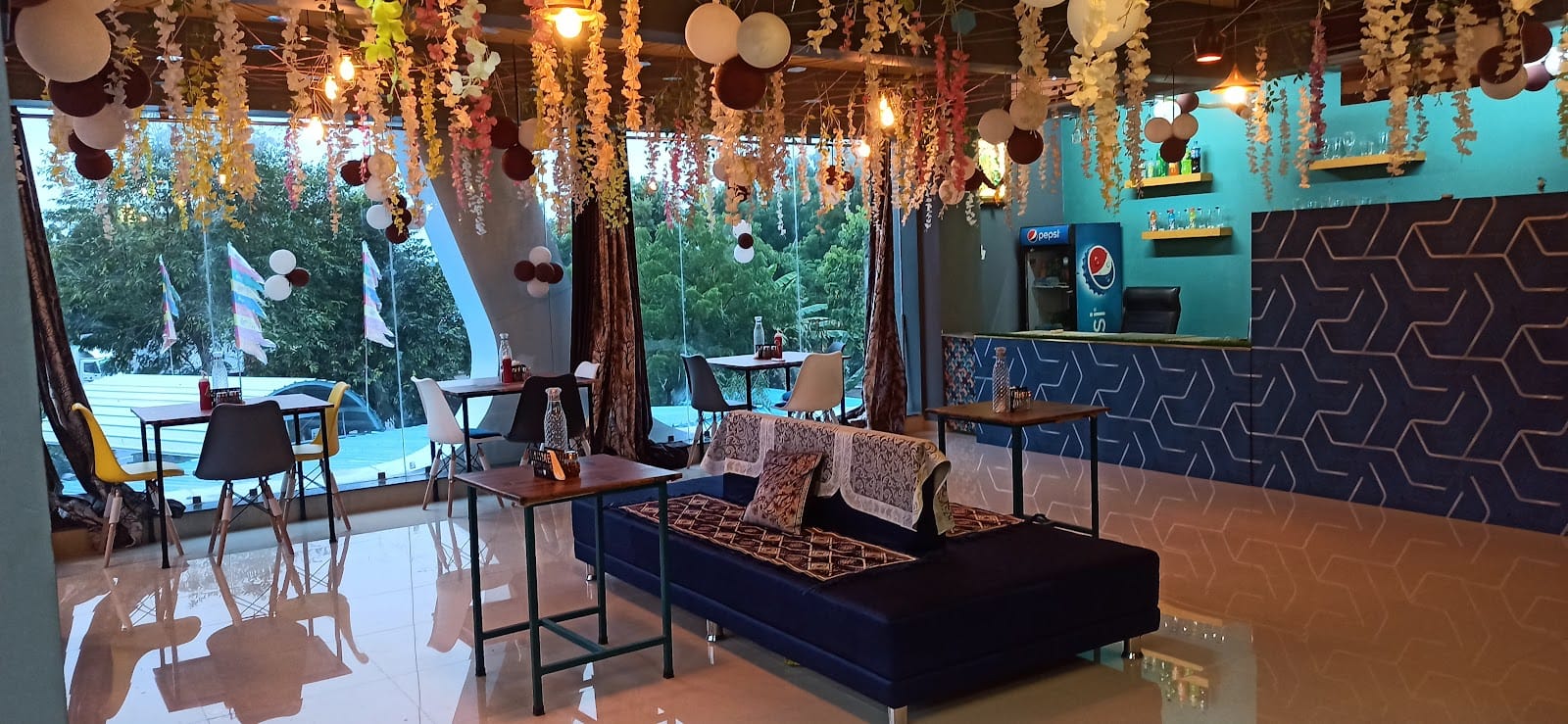 Vibes Cafe