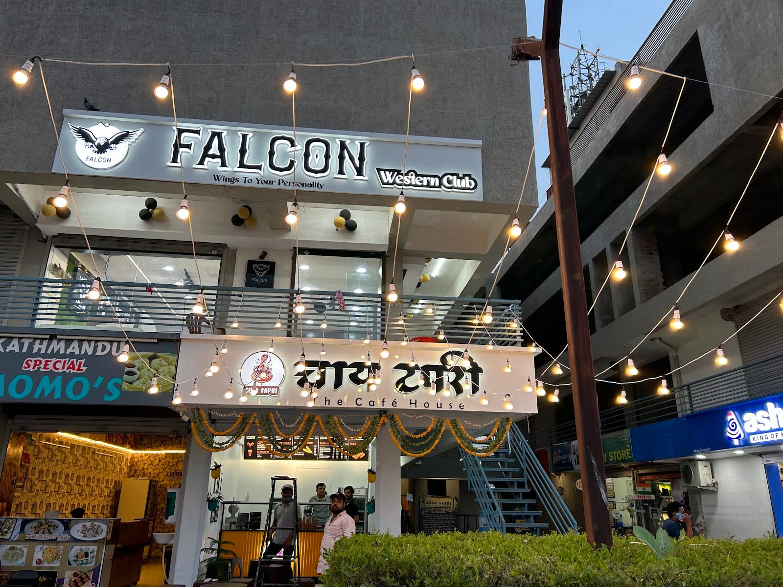 Chai Tapri - The Cafe House