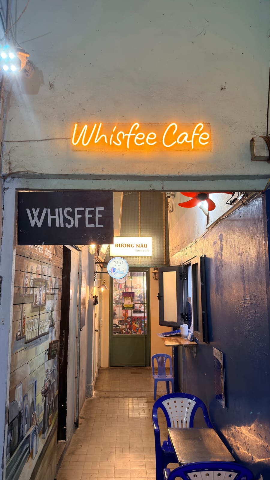 Whisfee Café