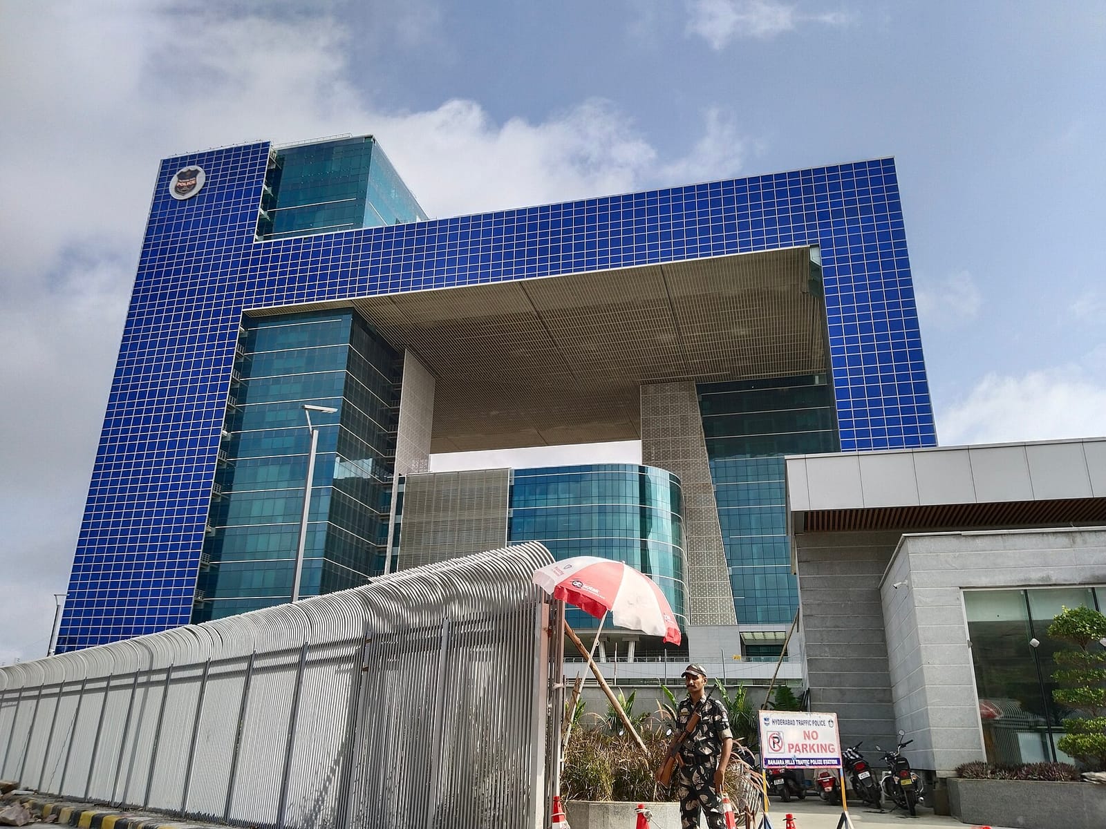 Cafe Niloufer Premium Lounge - Banjara Hills photo 3