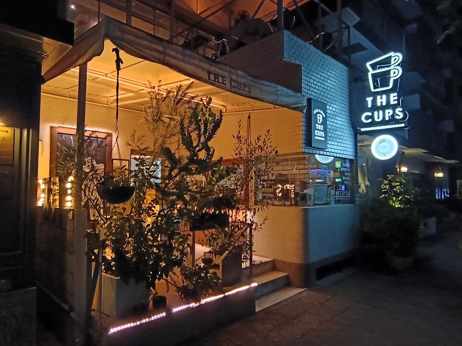 CAFE&PASTA THE CUPS Q