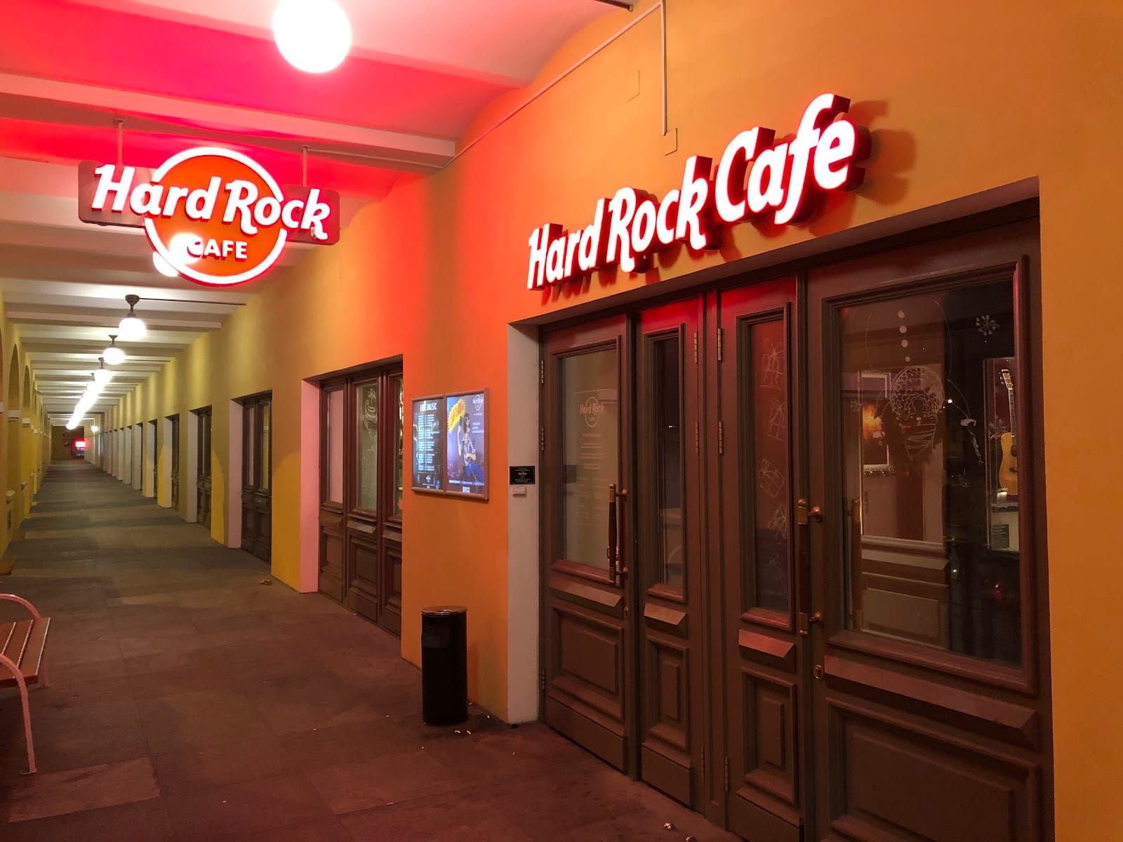NR Cafe