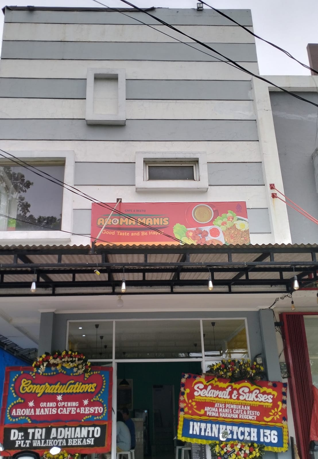 AROMA MANIS CAFE & RESTO