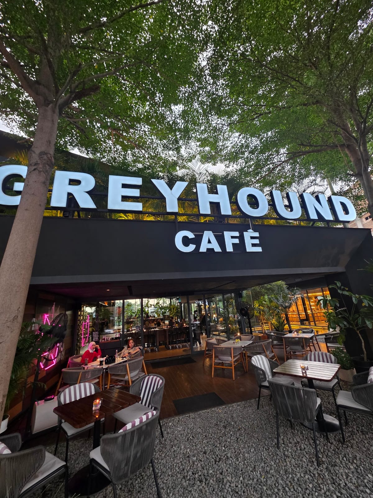 Greyhound Cafe Summarecon Bekasi