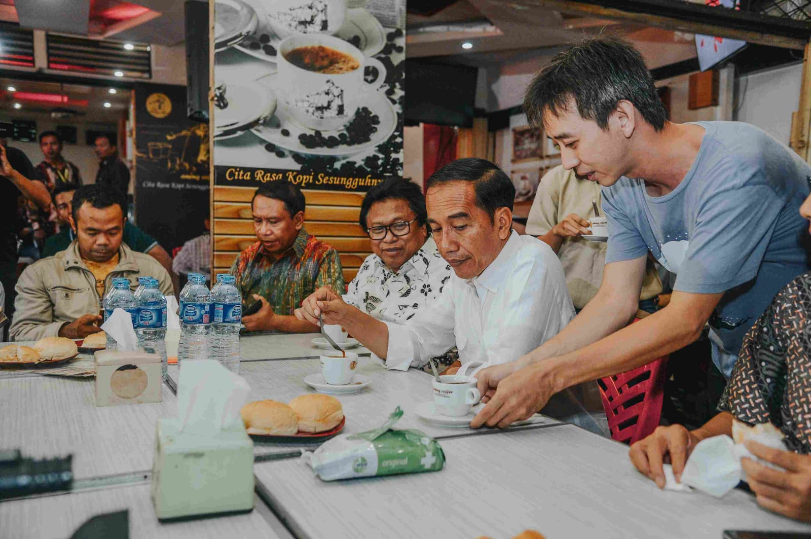 Aming Coffee Bekasi Cyber Park photo 3