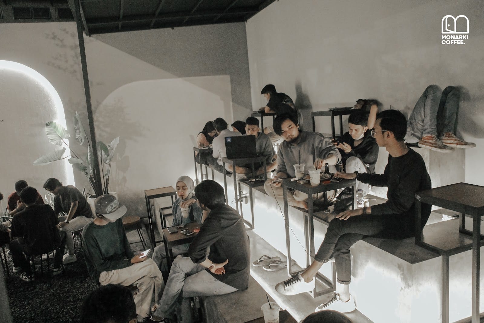 Monarki Coffee