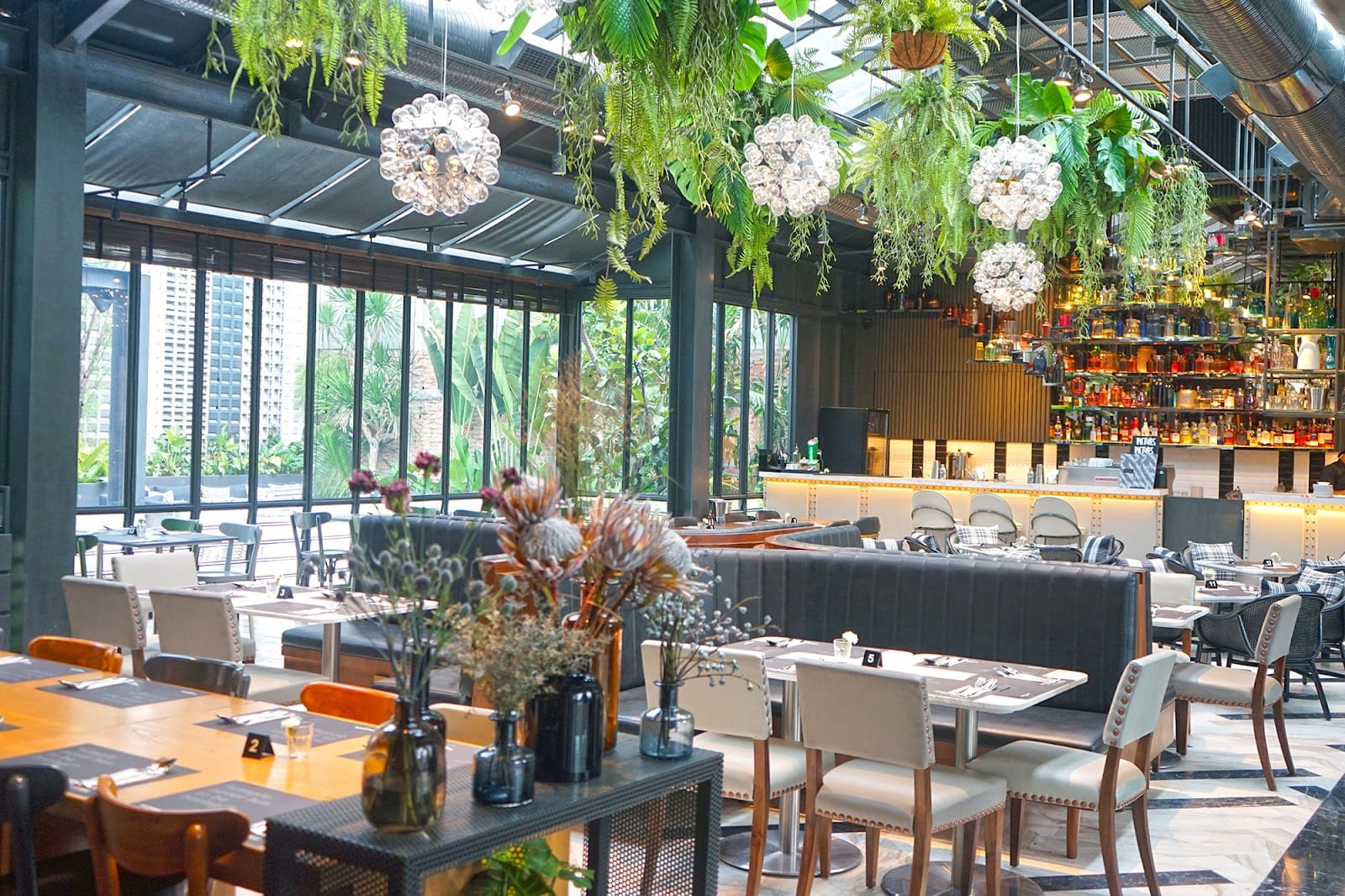 Greyhound Cafe Gunawarman