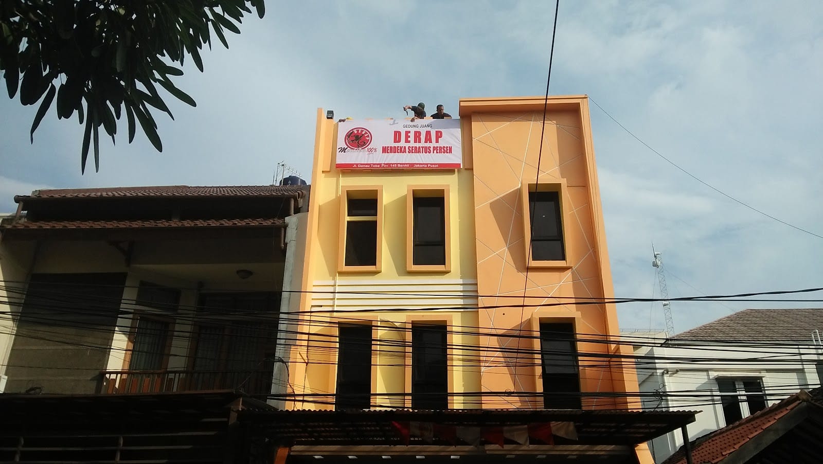 Tiku Cafe 98