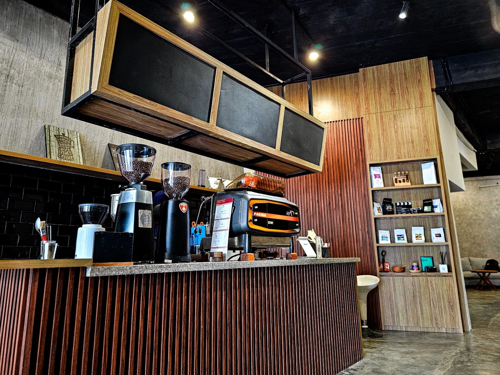 SGNG coffee shop