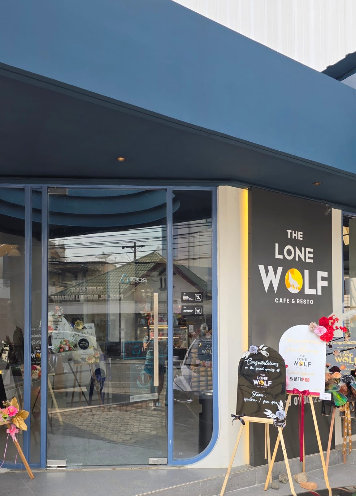 The Lone Wolf cafe & resto