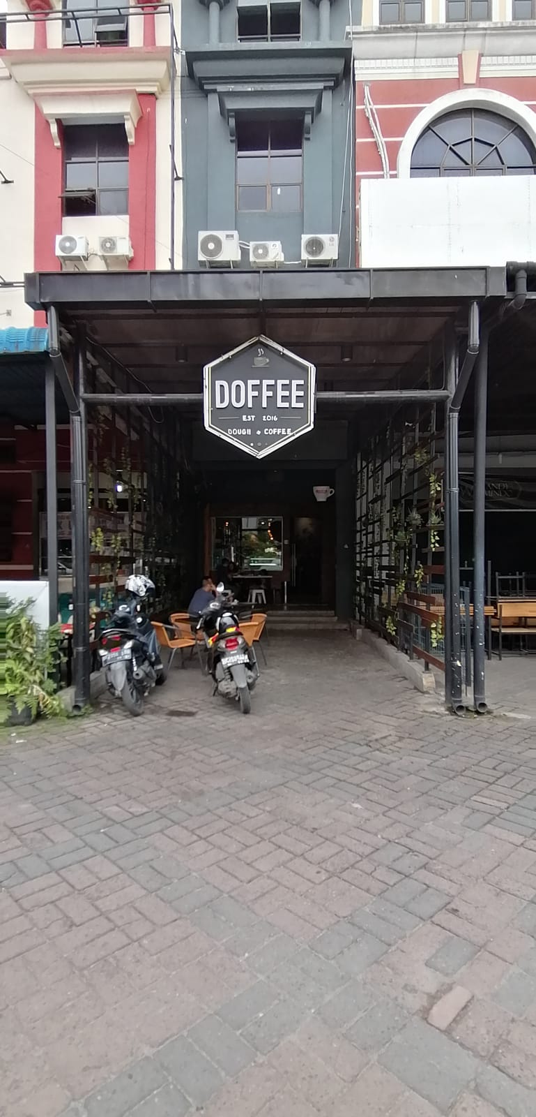 DOFFEE - Dough & Coffee