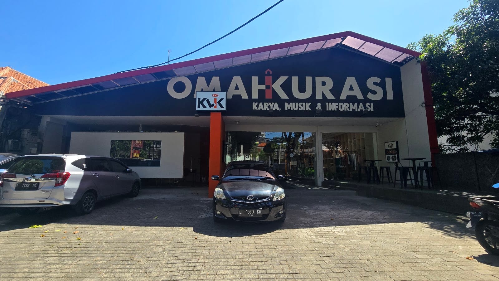 OL and NU cafe eatery