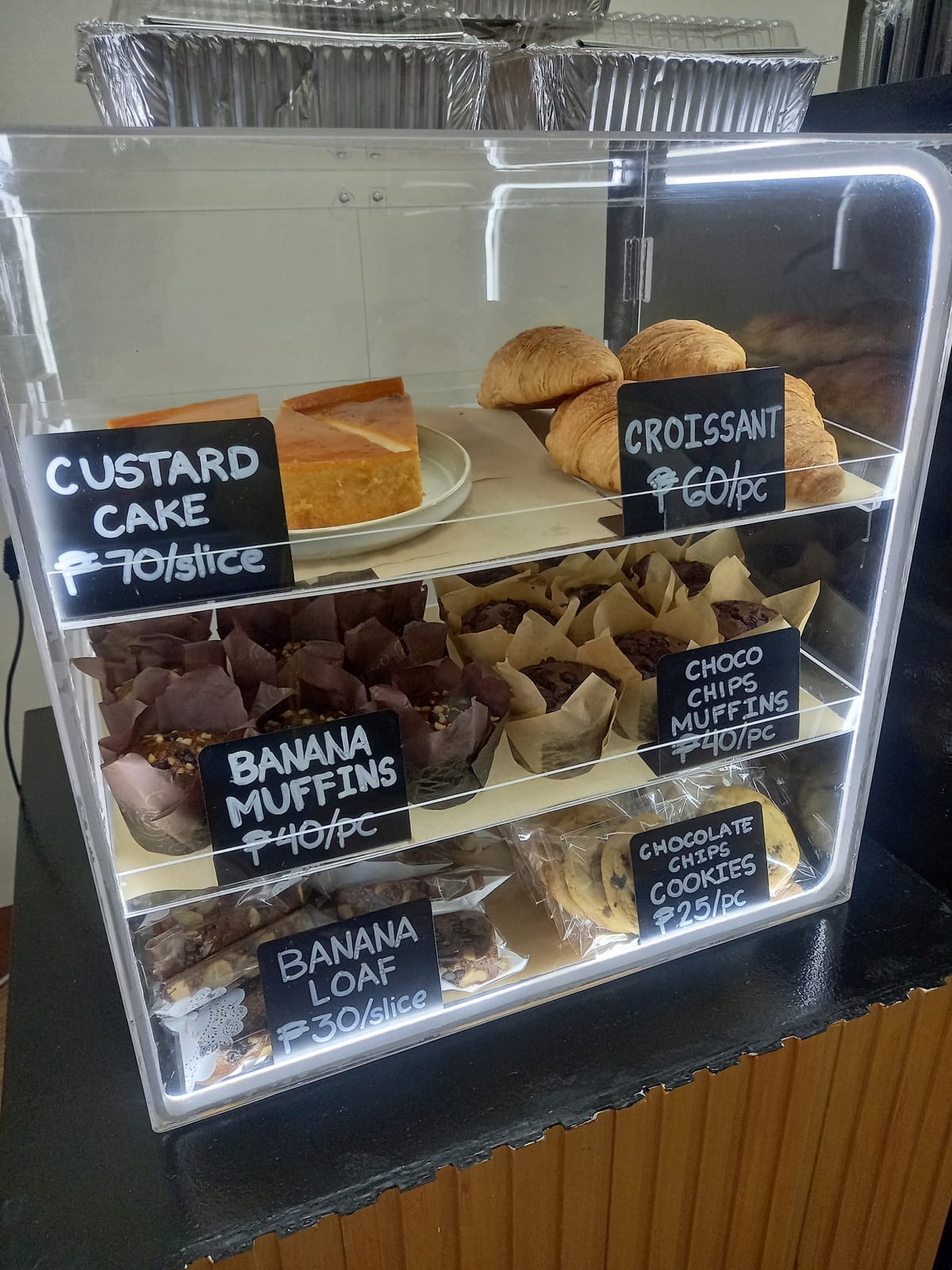SIP & CRAVINGS CAFE