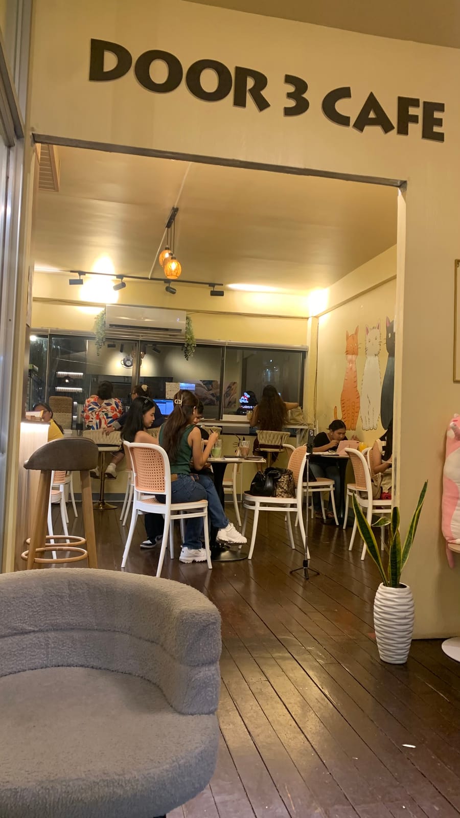 Door 3 Cafe