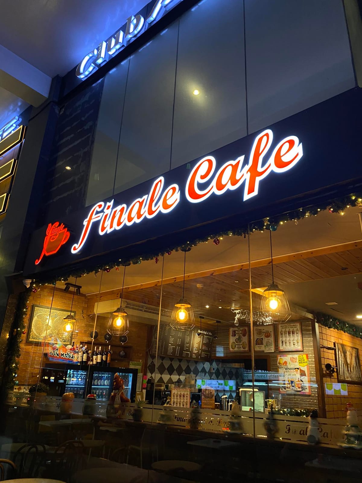 Finale Café and Bar malate
