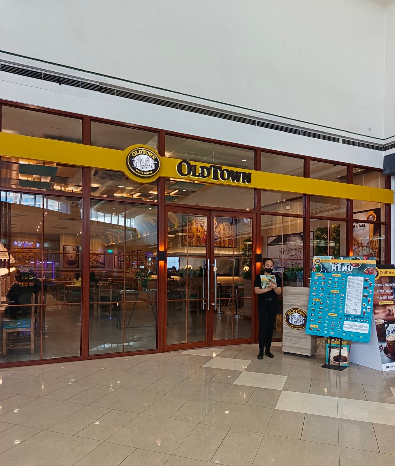 OldTown White Coffee - SM City San Lazaro