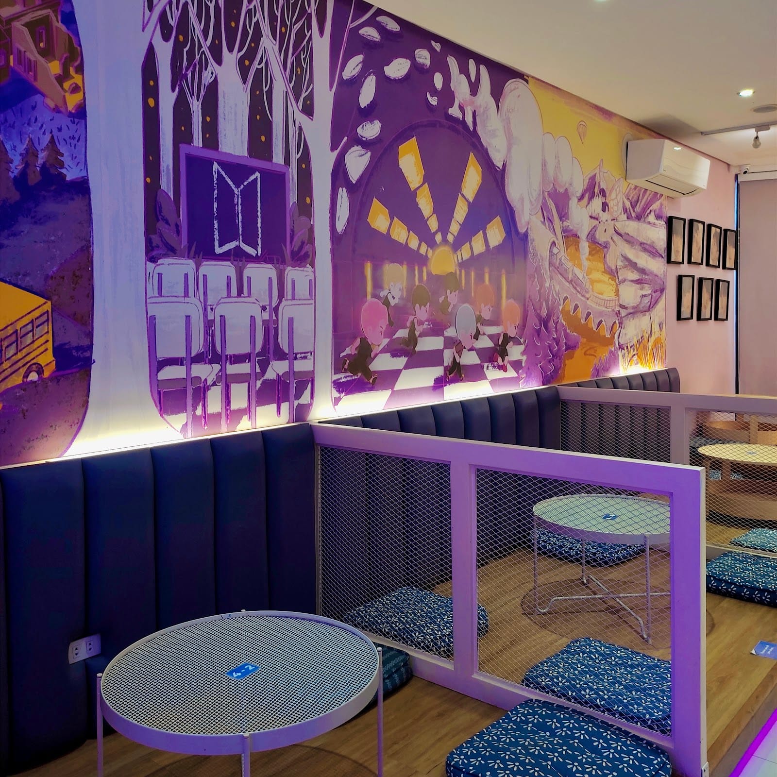 Purple 7 Cafe
