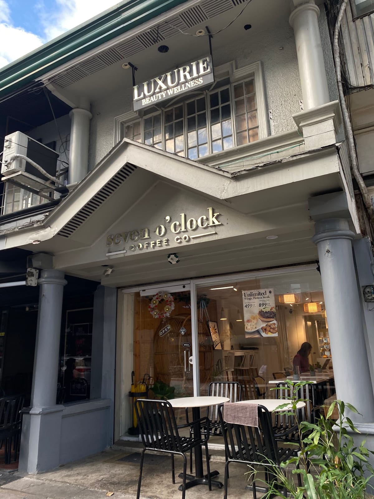Seven o'clock Coffee Co