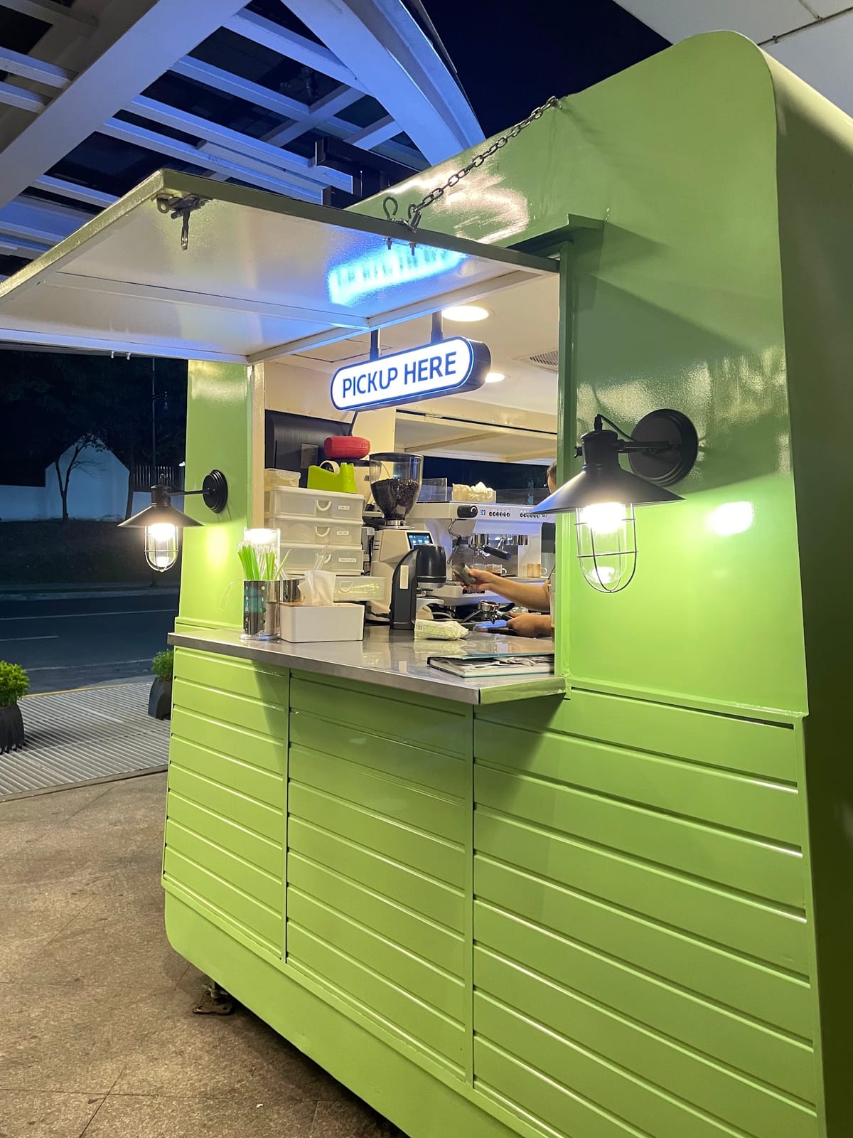 PICKUP COFFEE - Uptown BGC