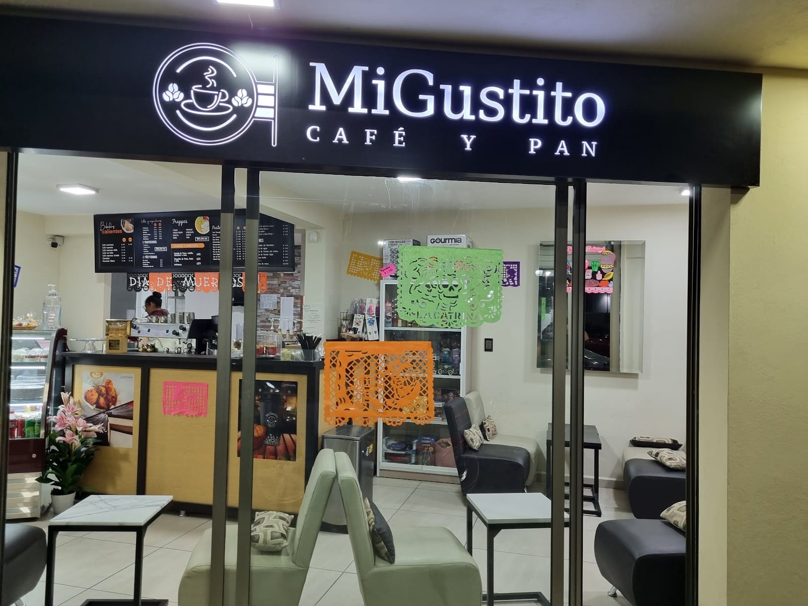 Mi gustito Cafe Y Pan