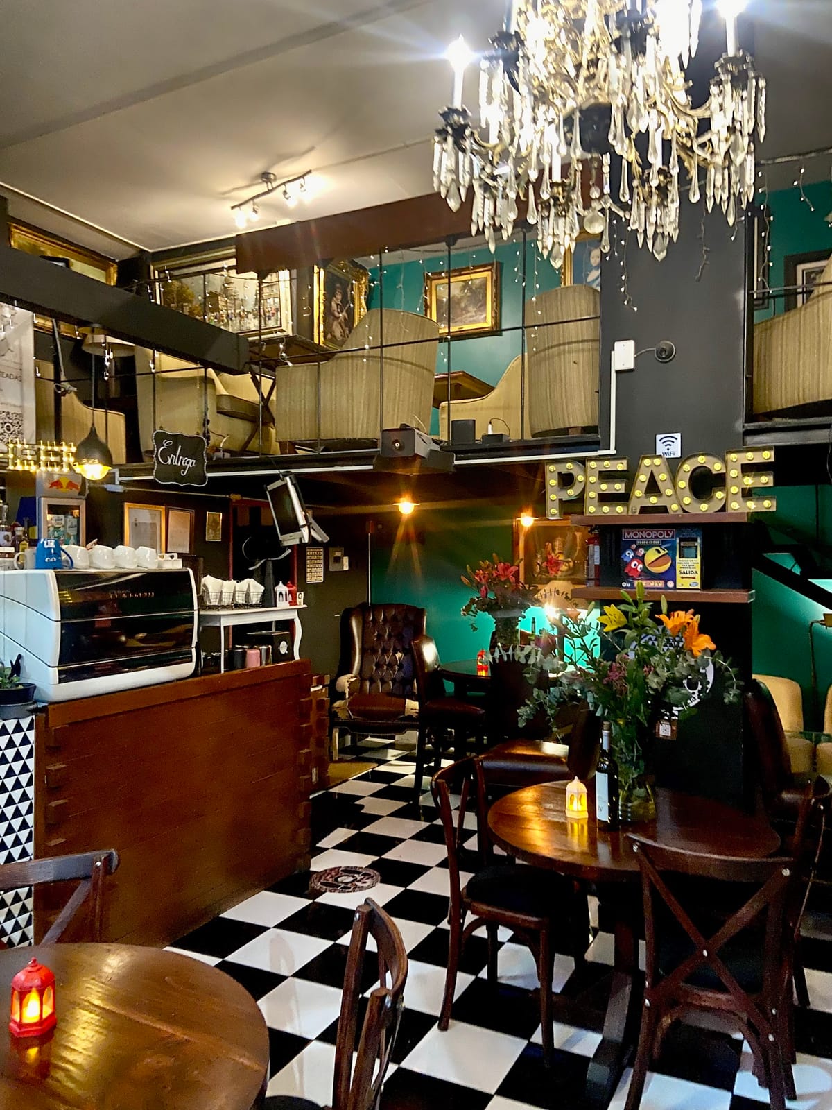 The Capital Coffee / Café * Brunch * Wine CDMX