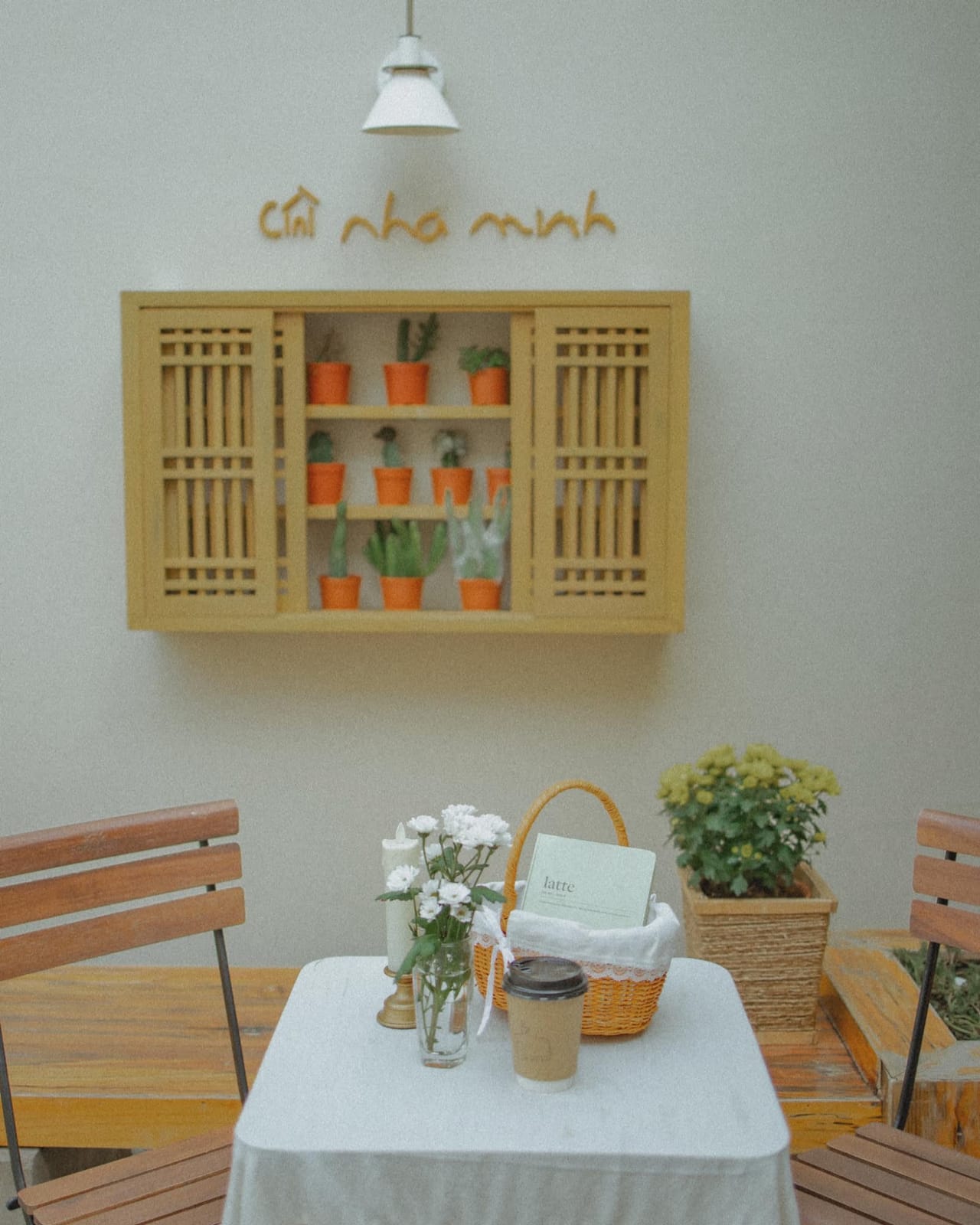 Cả Nhà Mình Coffee