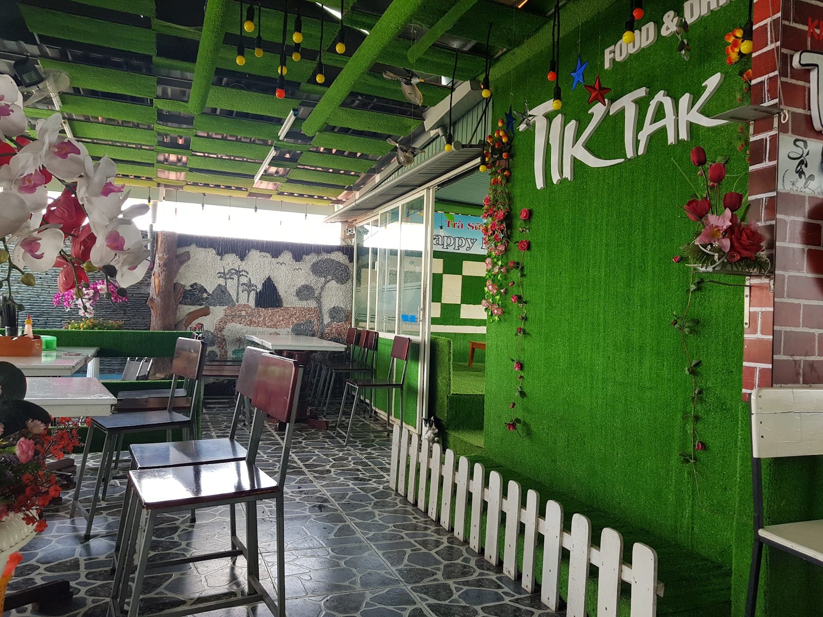 Cafe Sân Thượng