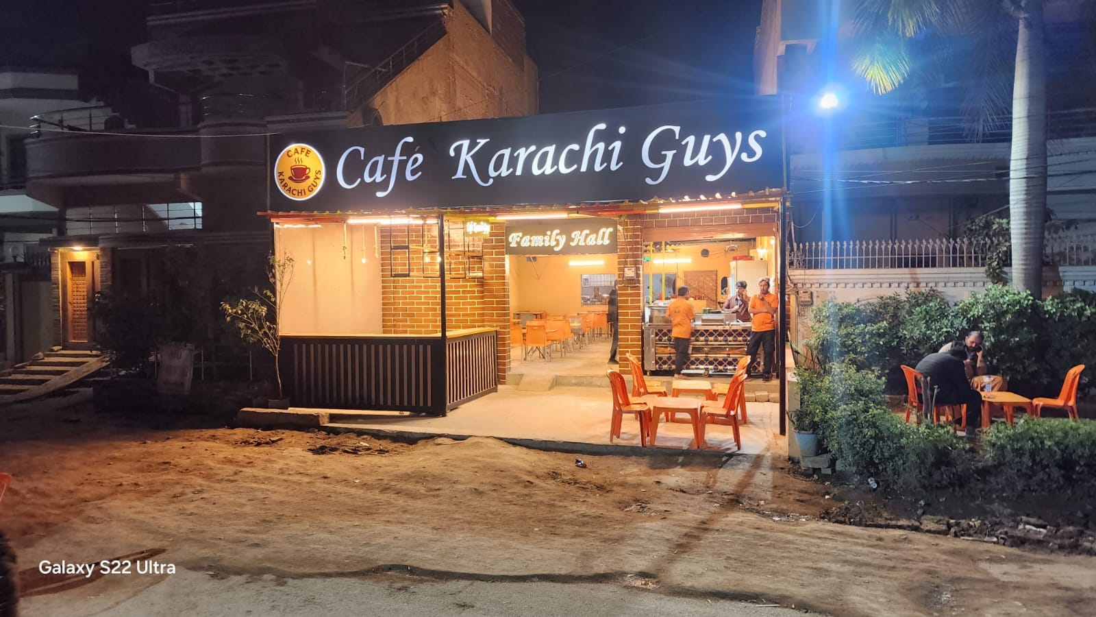 Cafe Karachi Guys