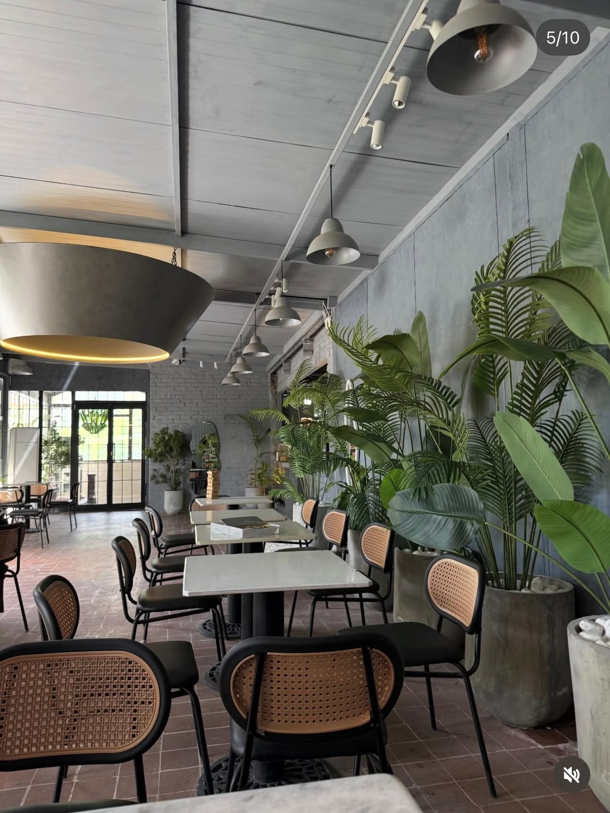 HOUSE Coffee & Desserts (GULBERG)