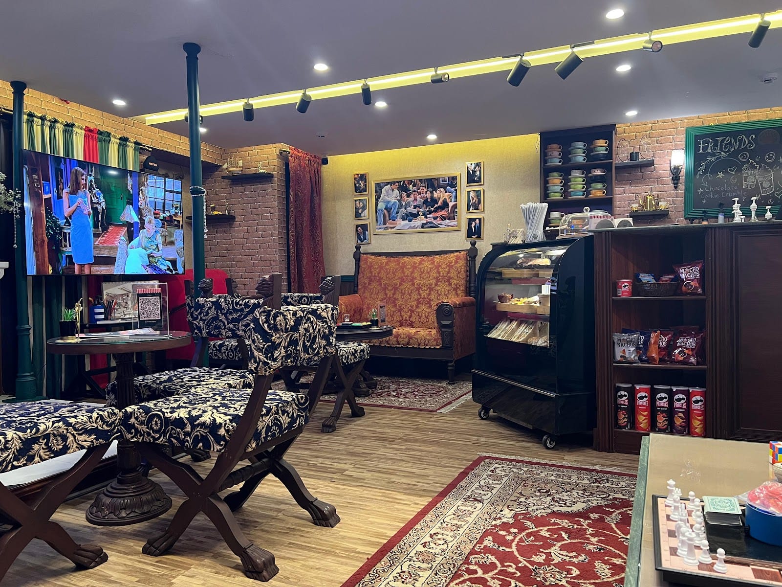 Friends Perk Cafe DHA PHASE 6, LAHORE