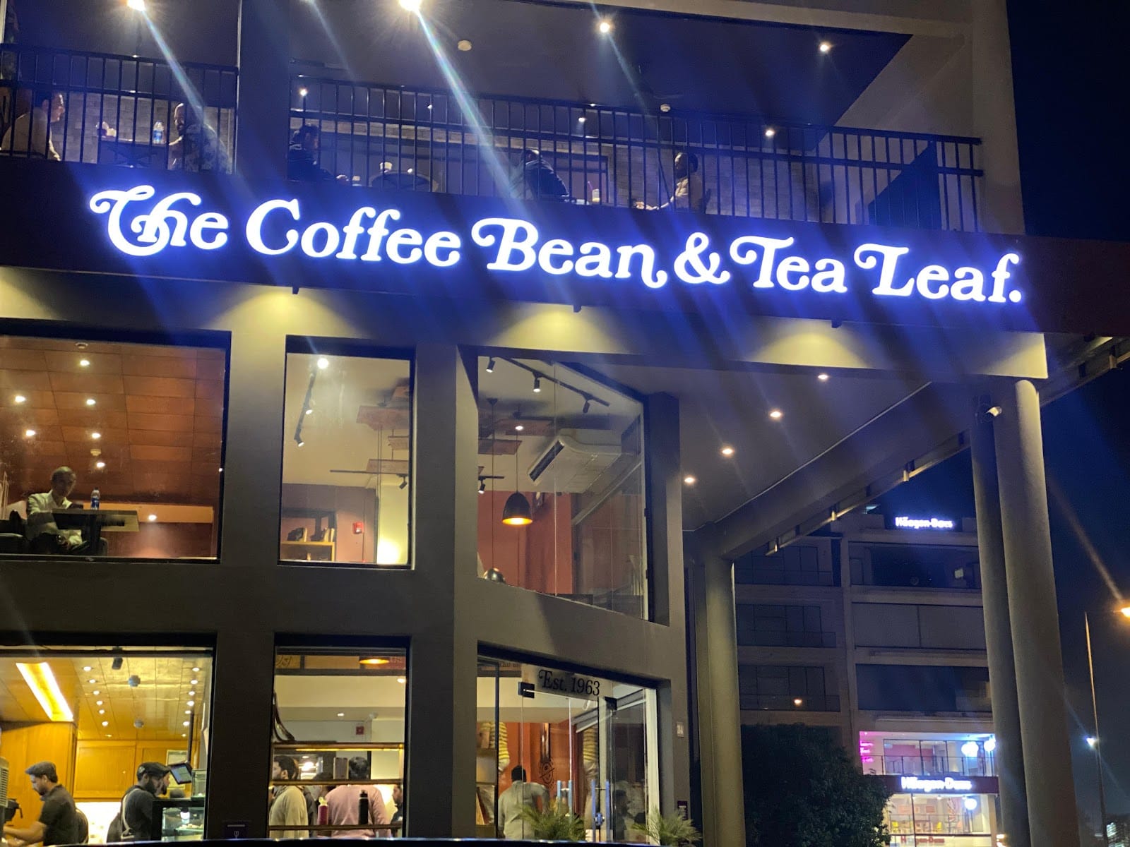 The Coffee Bean & Tea Leaf