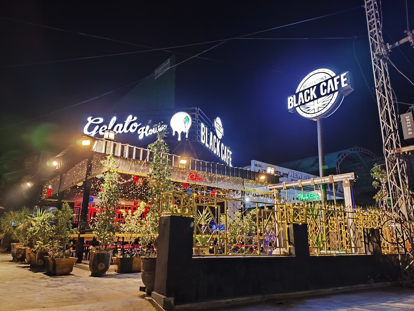 Black Cafe 2 Gelato House Ring Road Dalazak Road Branch