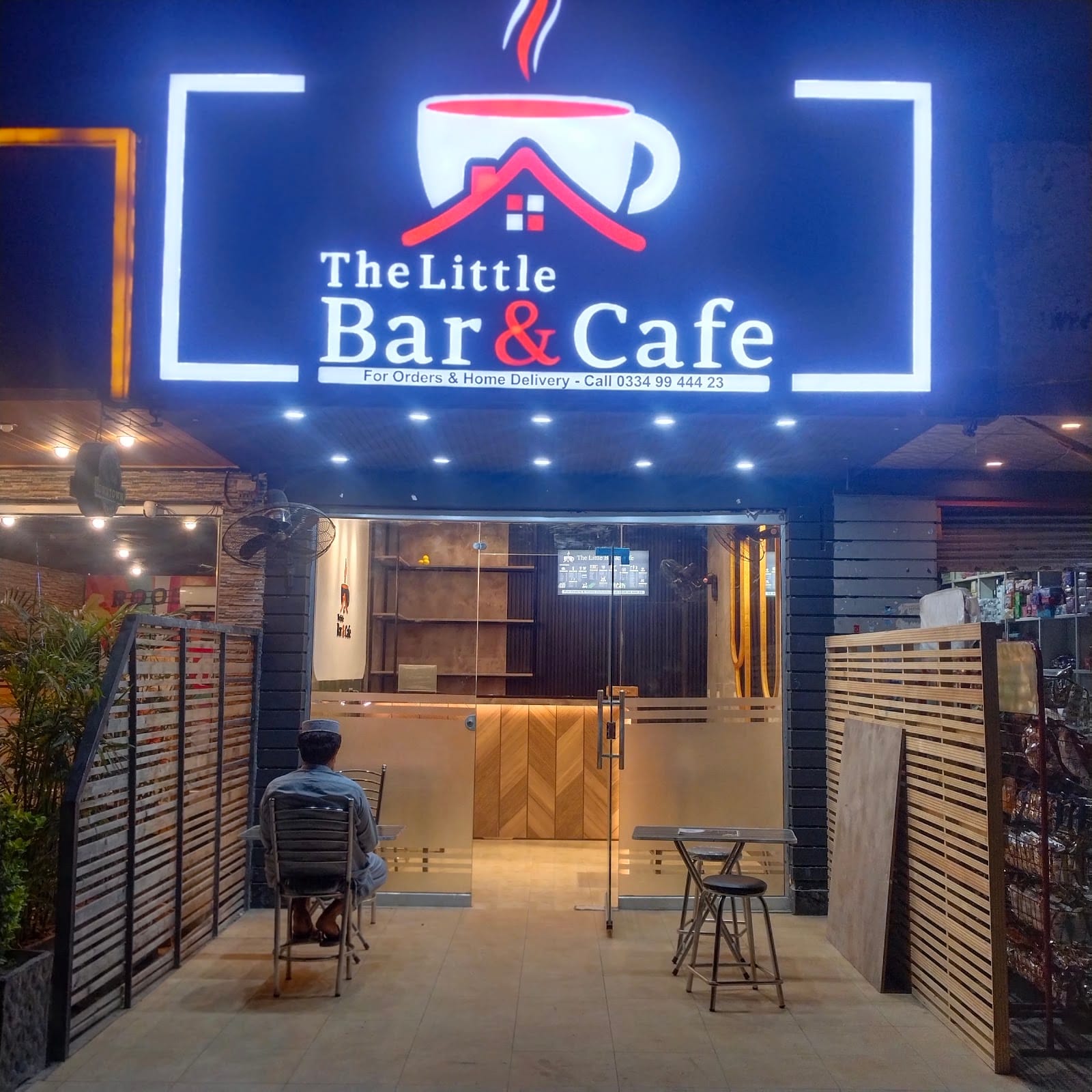 The Little Bar & Cafe