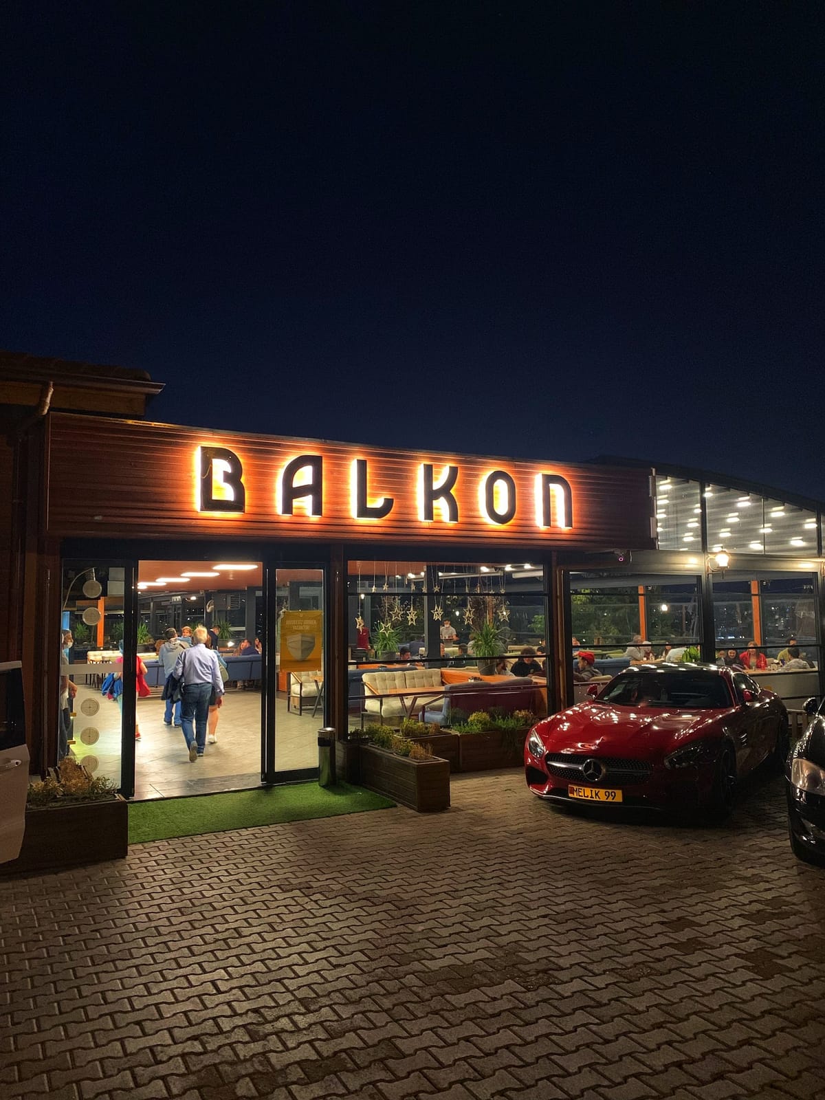 Balkon Kafe