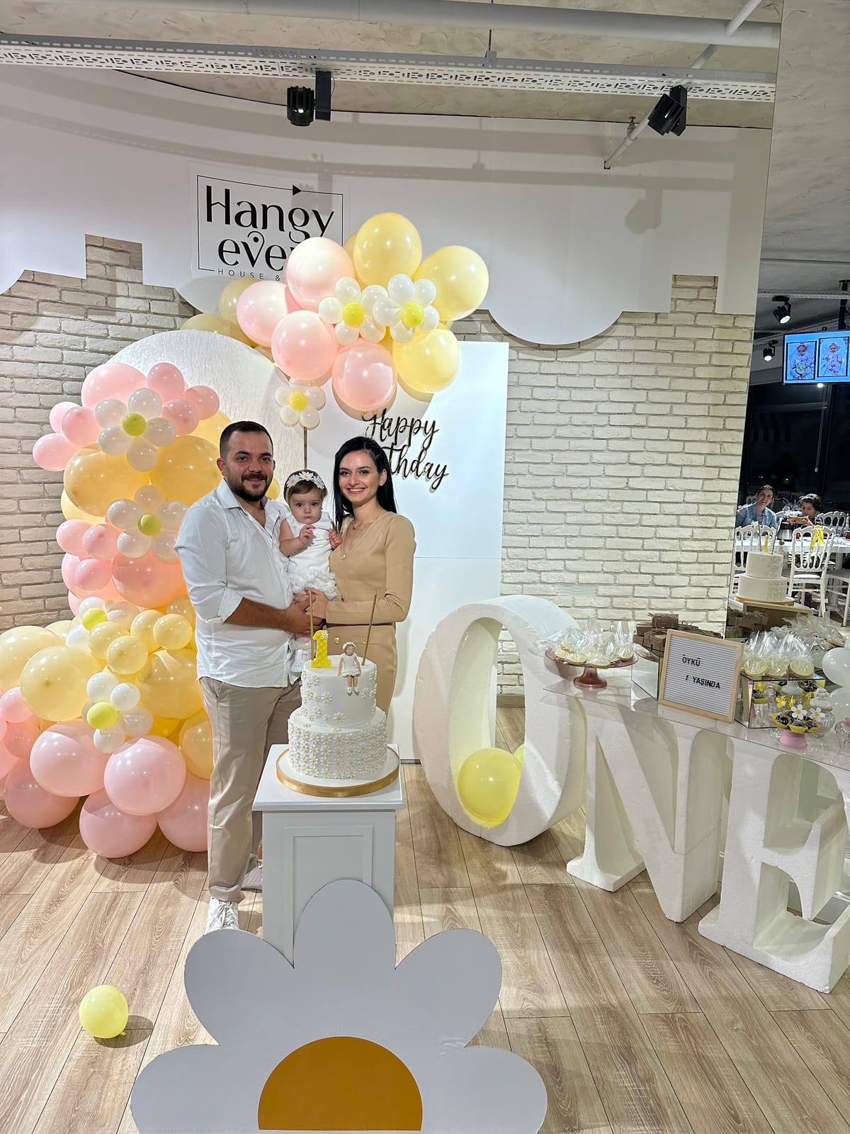 Hangy Event House & Cafe (Bursa Etkinlik Cafesi)