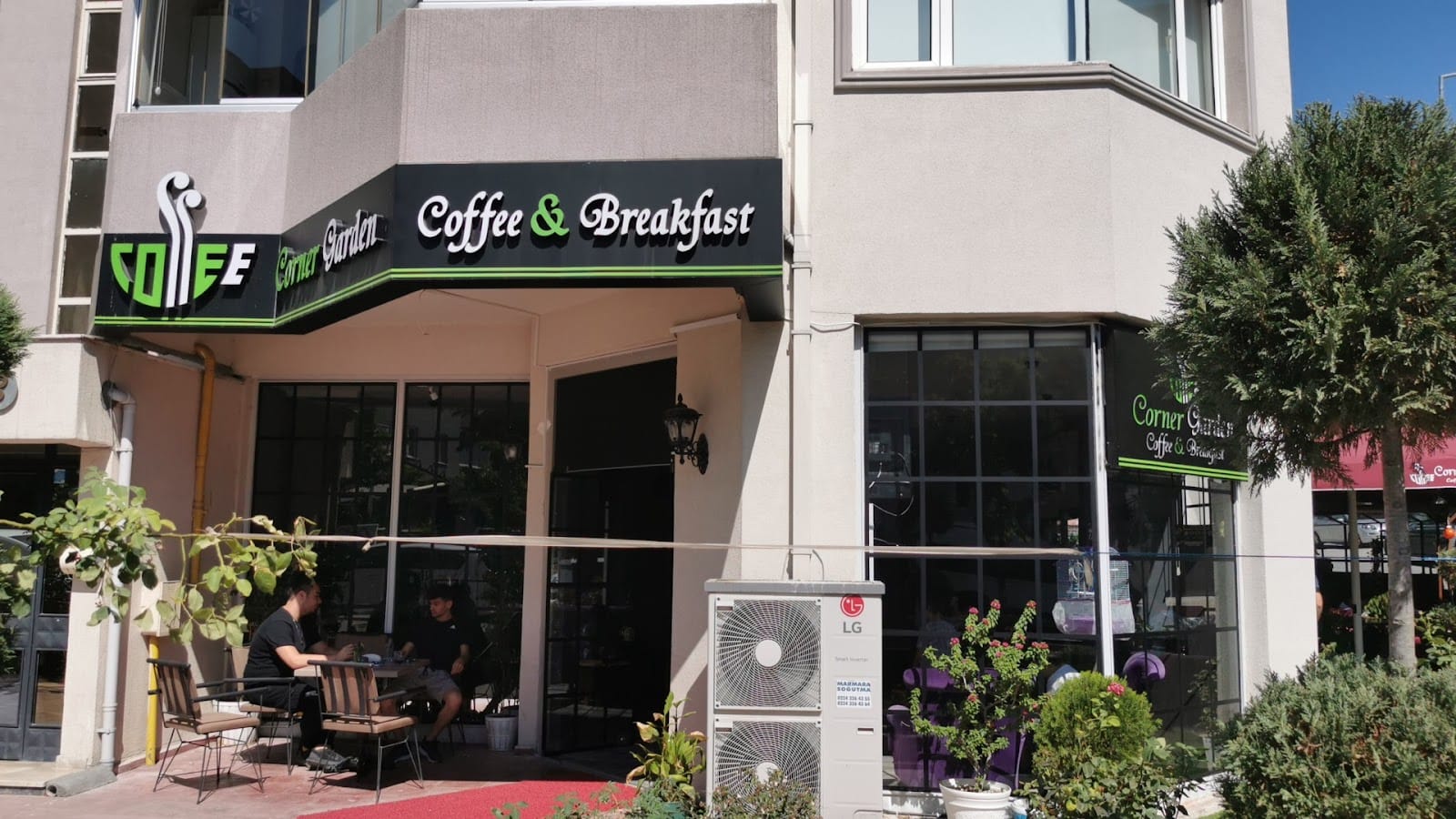 Corner Garden Coffee & Dessert