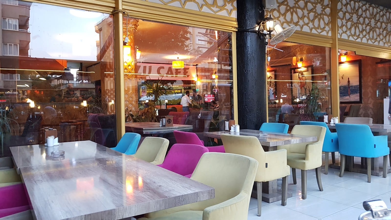 Zuzu Milano Cafe