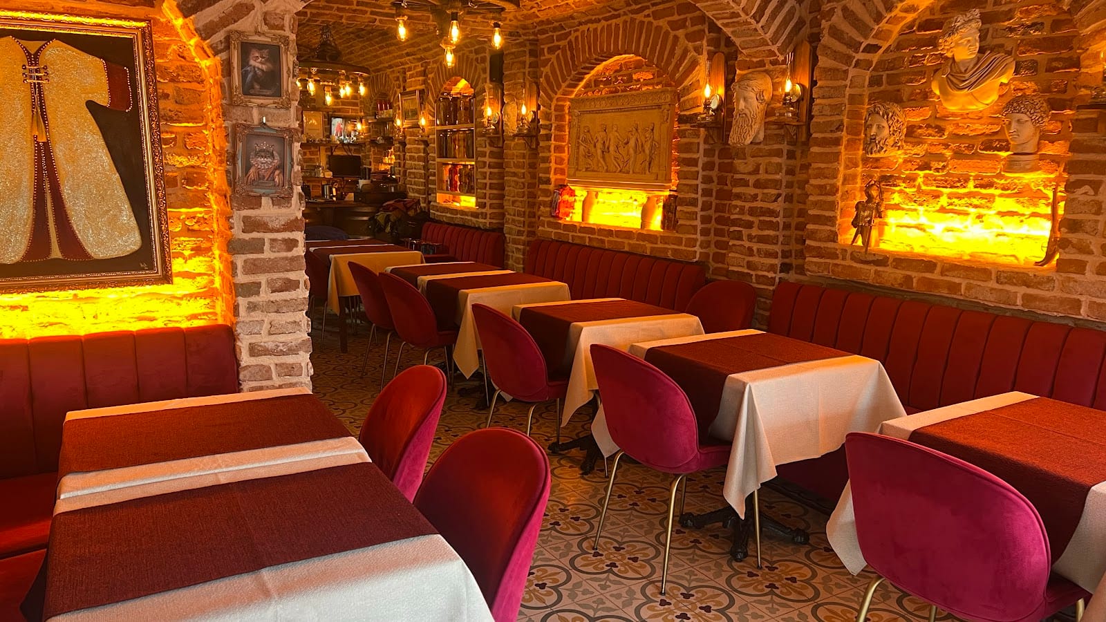 Little Sofia Cafe & Restaurant