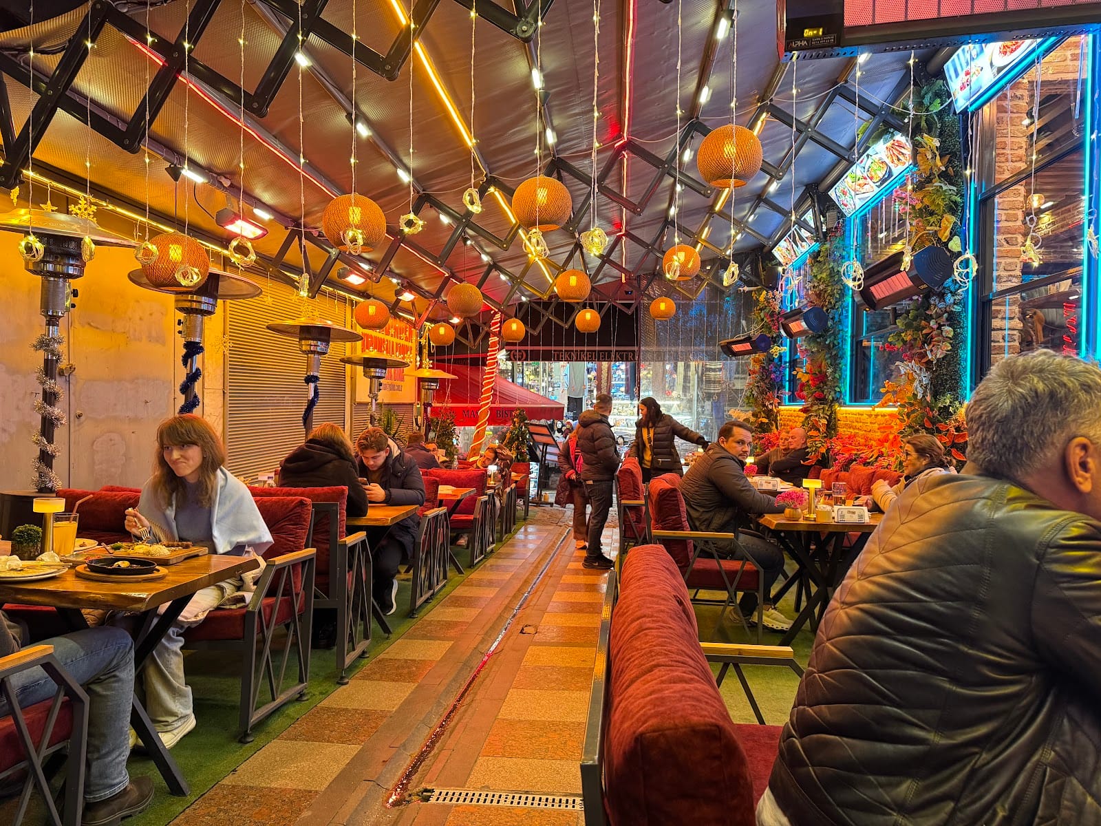 Sultan Palace Cafe Restaurant