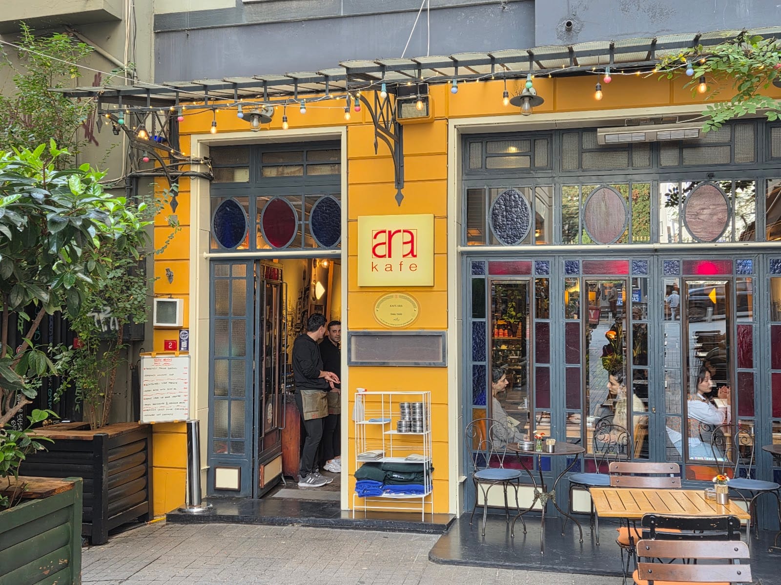 Kafe Ara
