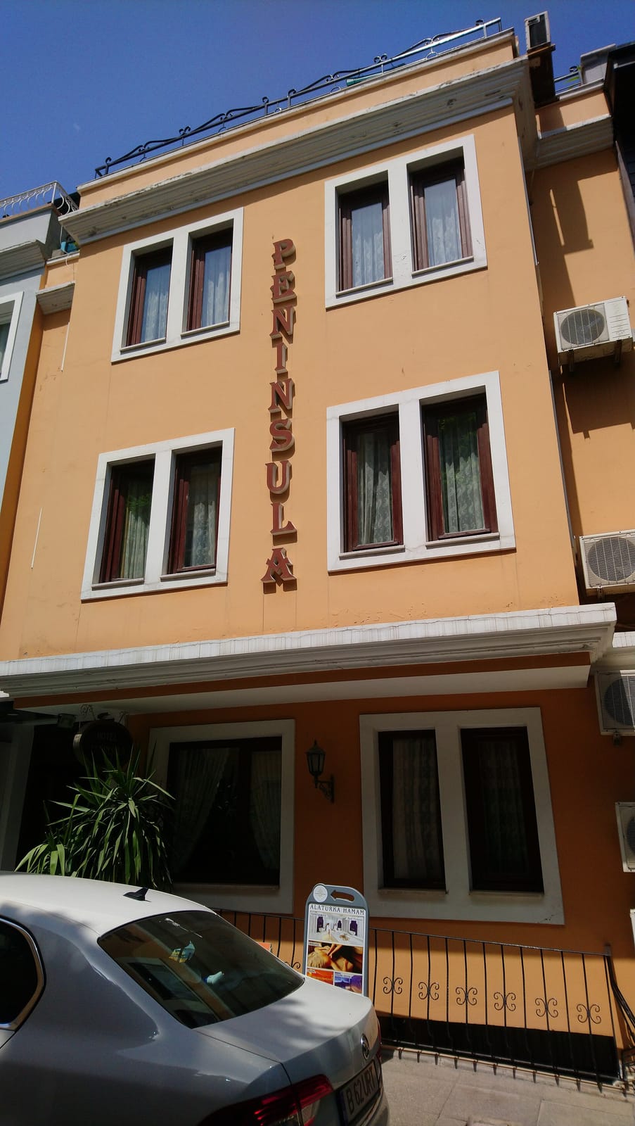 Rumist Cafe & Restaurant photo 3