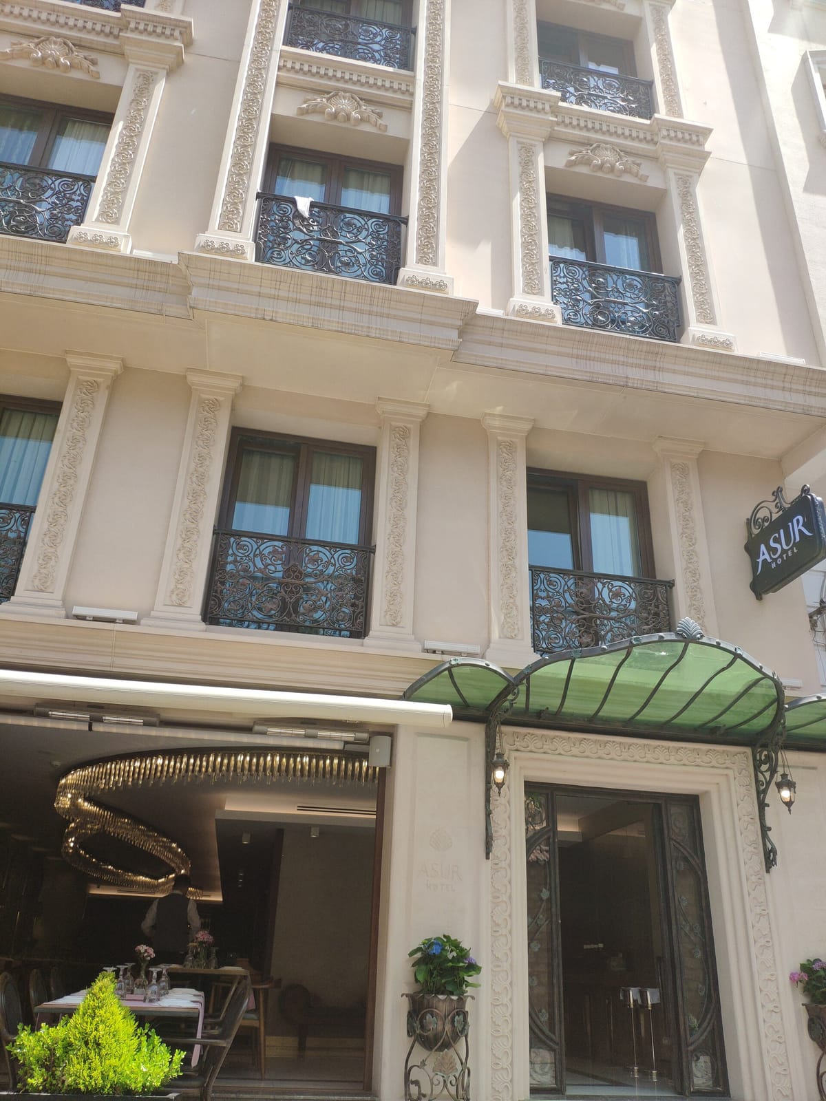 Lotus Restaurant & Cafe photo 2