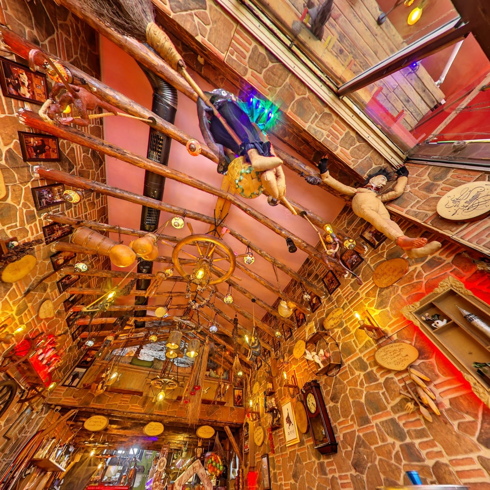Üç Maymun Nargile Cafe photo 5