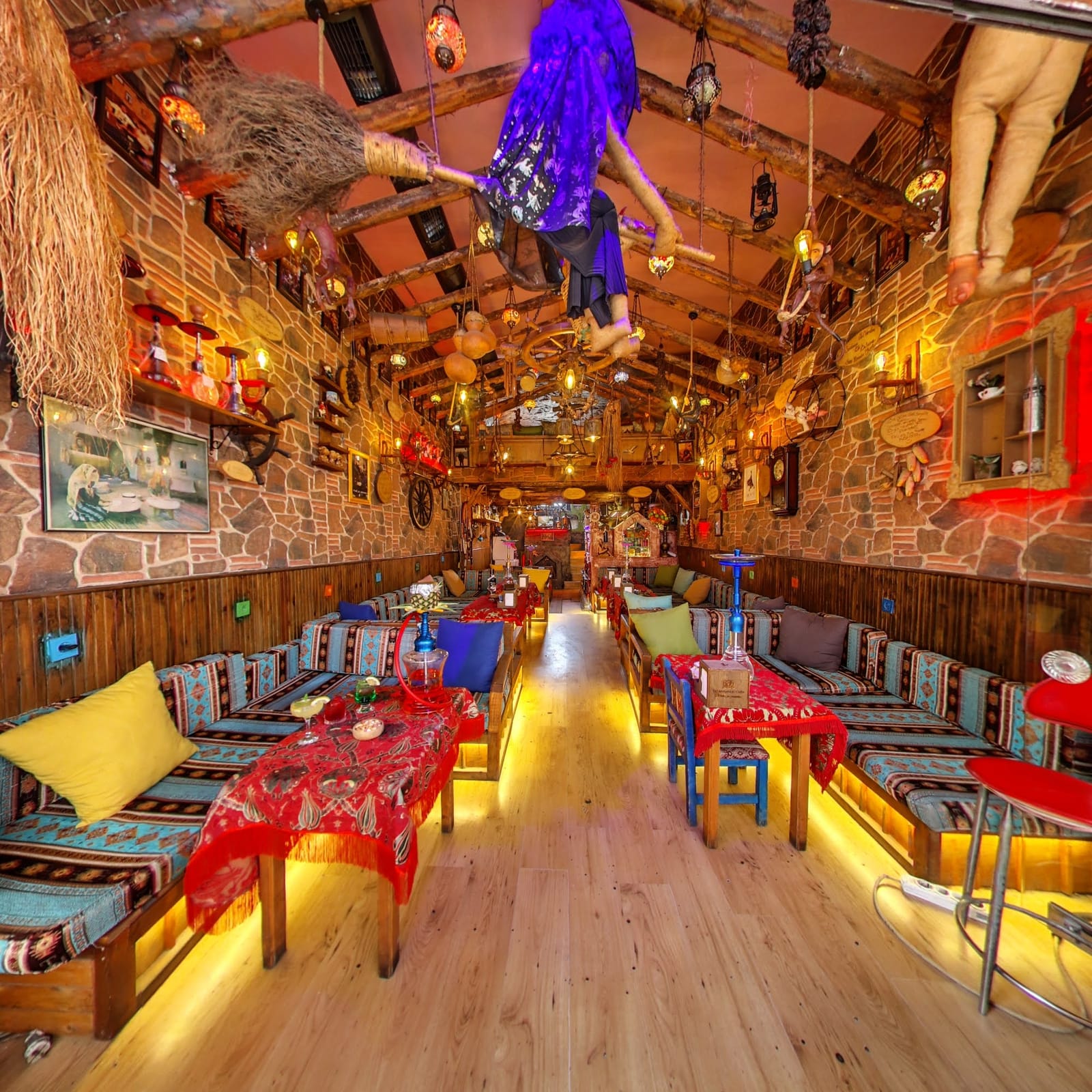 Üç Maymun Nargile Cafe photo 9
