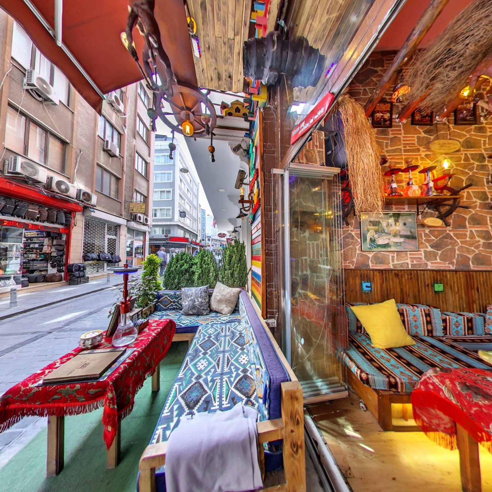 Üç Maymun Nargile Cafe photo 3