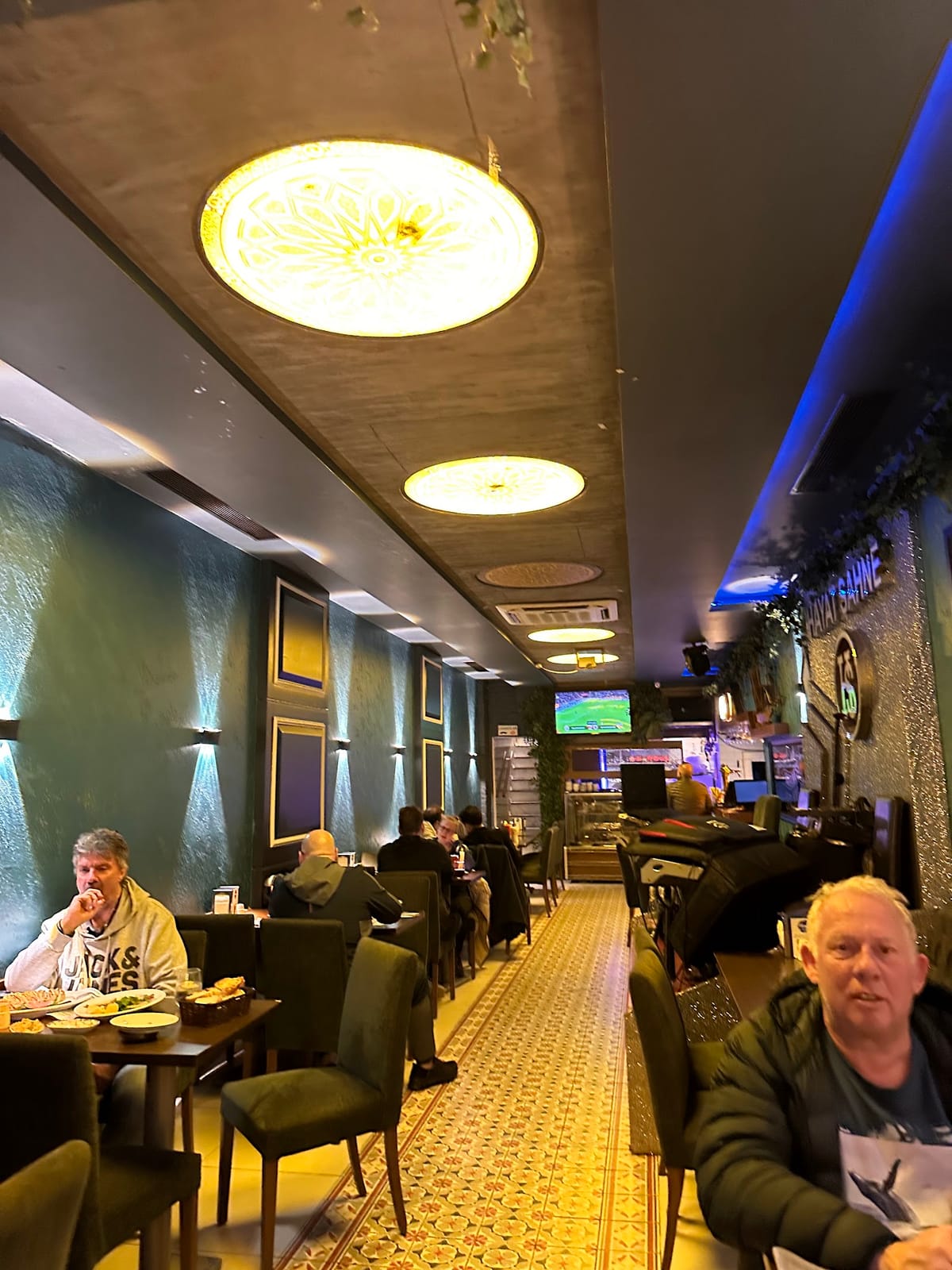 Hayat Cafe & Restorant Bar