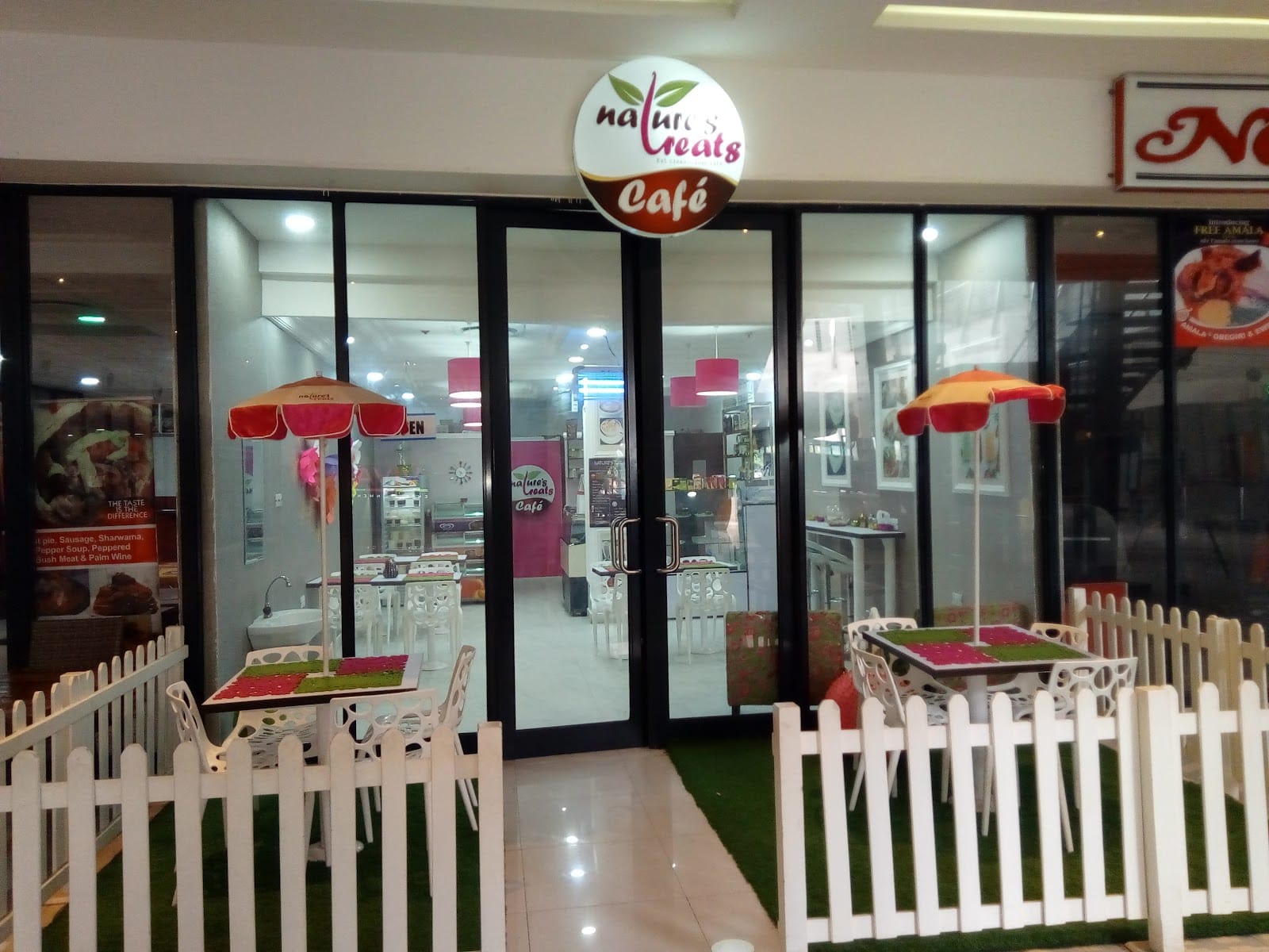 Nature's Treats Café
